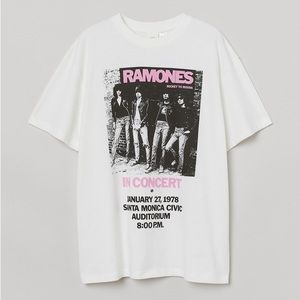 The Ramones Vintage Look Band Tee